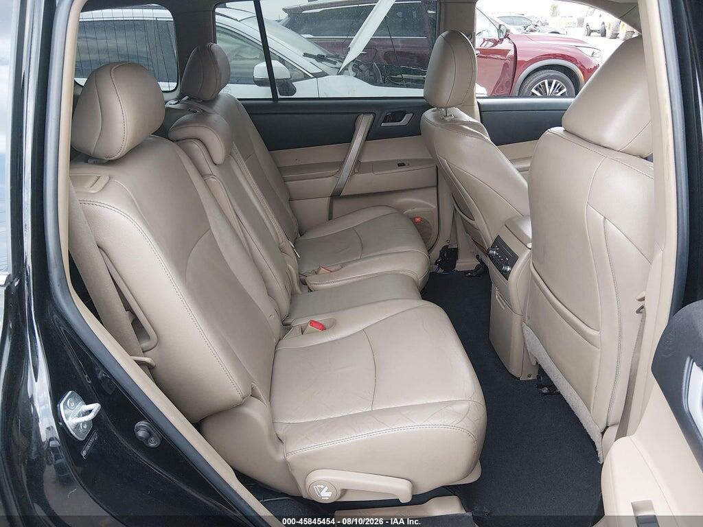 5TDBK3EH7BS077113 2011 TOYOTA HIGHLANDER photo no. 8