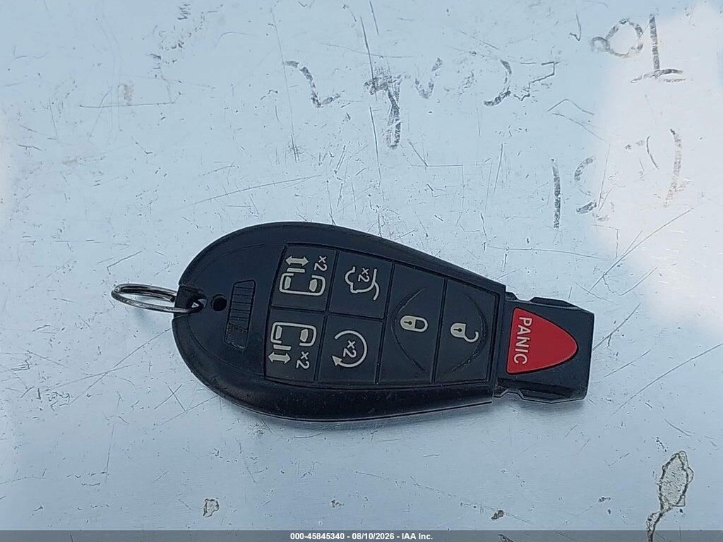 2A4RR6DG2BR667372 2011 CHRYSLER TOWN & COUNTRY photo no. 10