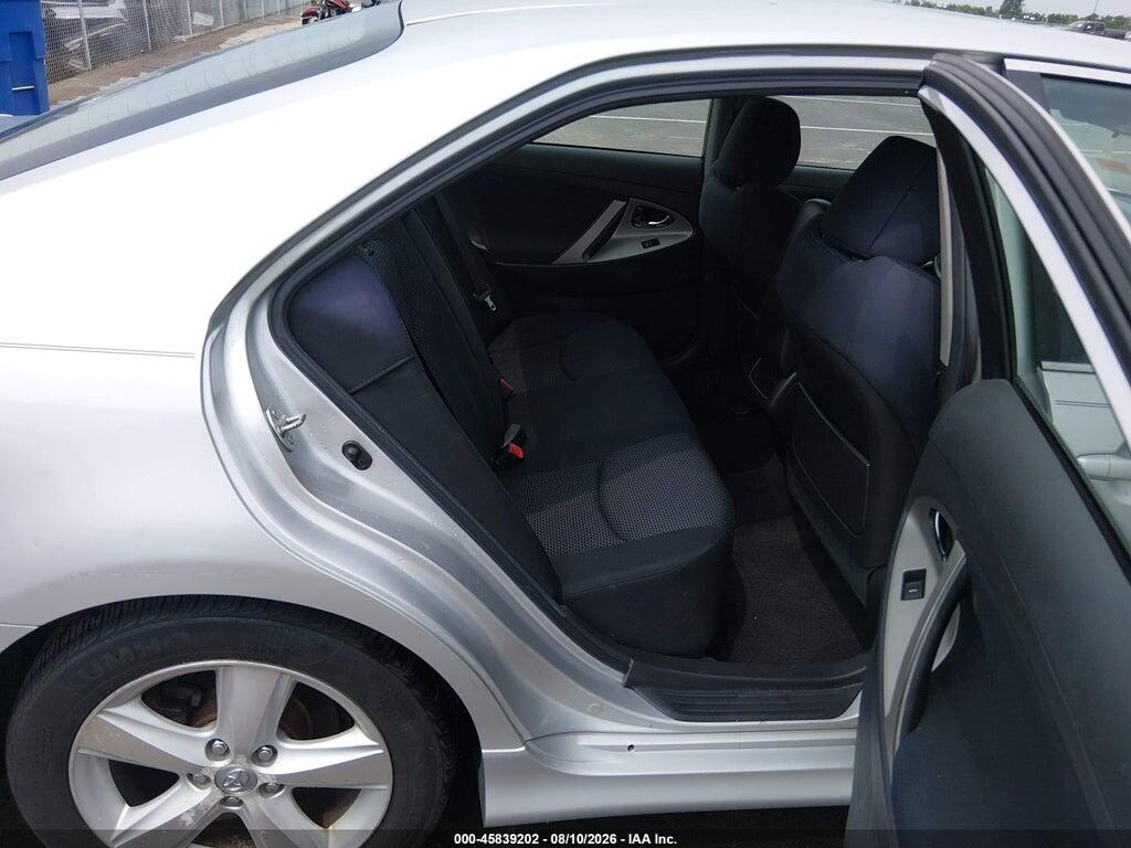 4T1BF3EK5BU124176 2011 TOYOTA CAMRY photo no. 8