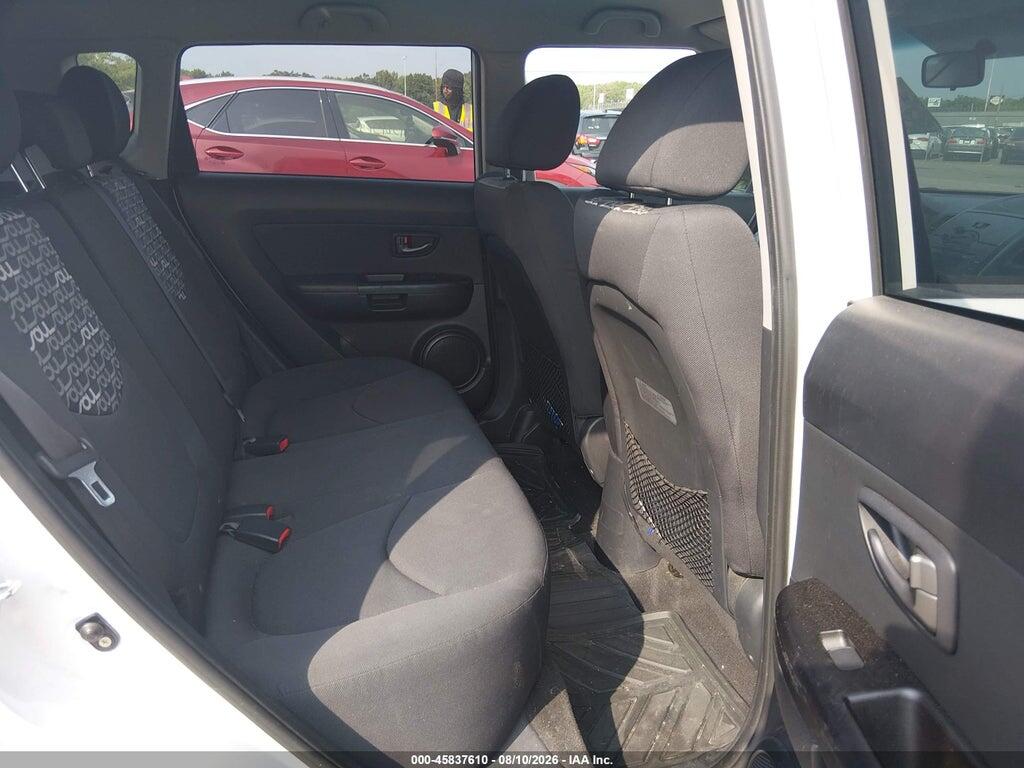 KNDJT2A22B7706985 2011 KIA SOUL photo no. 8