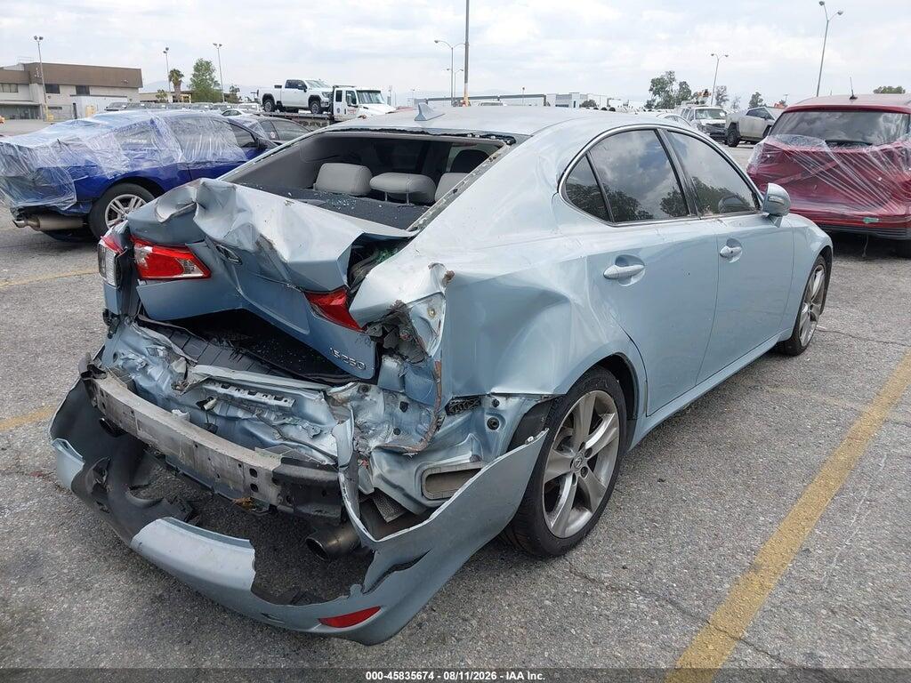 JTHBF5C24B5135388 2011 LEXUS IS 250 photo no. 4