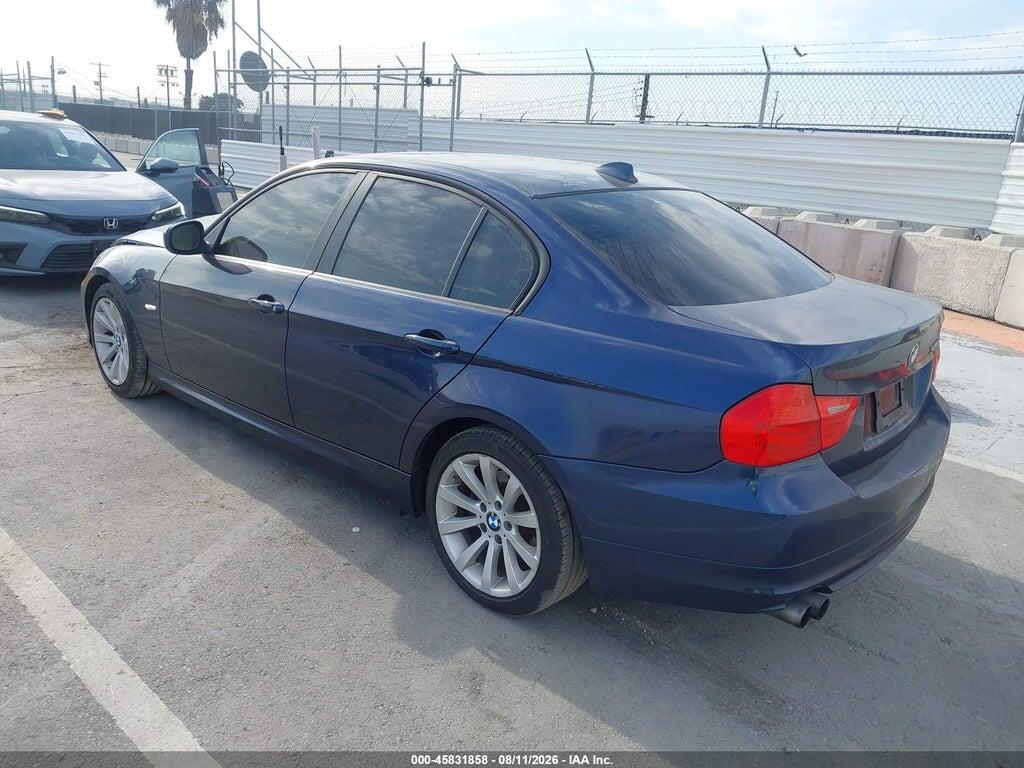 WBAPH7C50BE682310 2011 BMW 328I photo no. 3