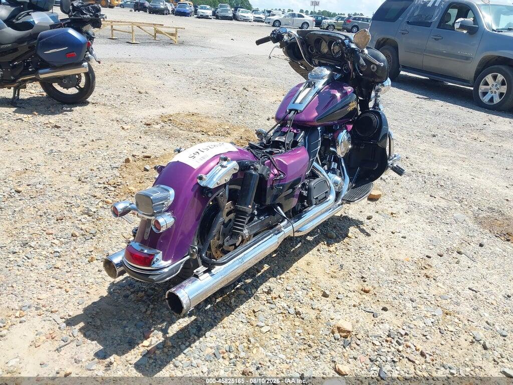 1HD1FC417BB618025 2011 HARLEY-DAVIDSON FLHTCU photo no. 4