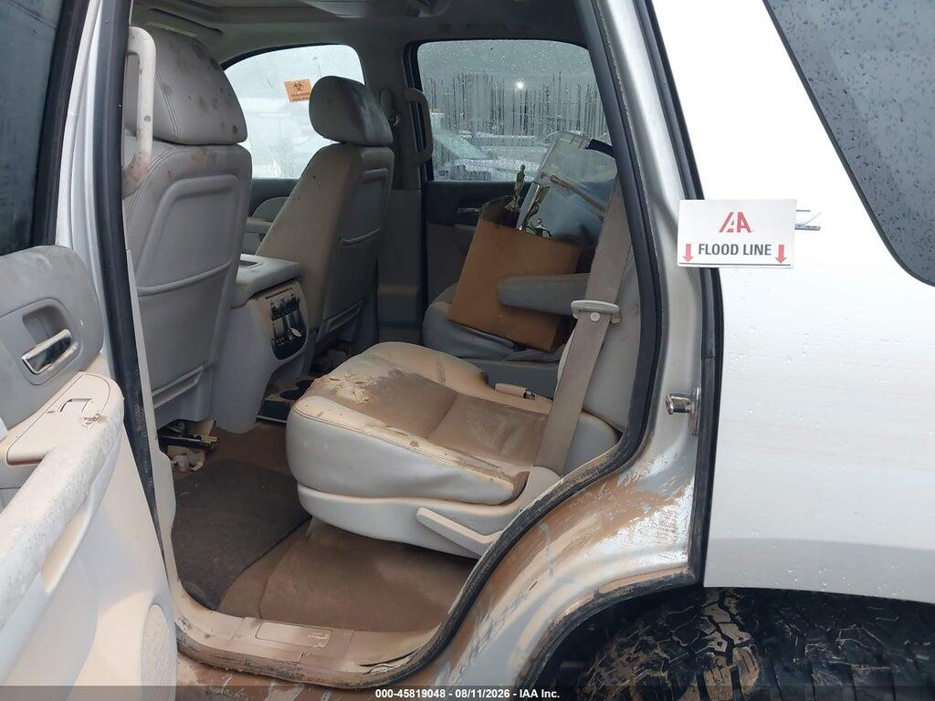 1GNSKCE04BR272909 2011 CHEVROLET TAHOE photo no. 12