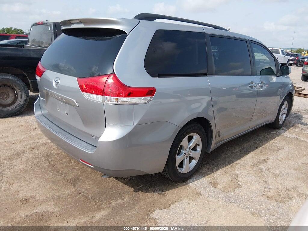 5TDKK3DC9CS216844 2012 TOYOTA SIENNA photo no. 4