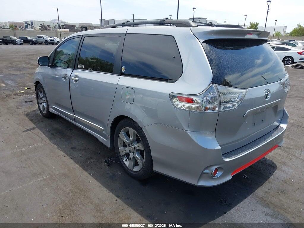 5TDXK3DC8CS220180 2012 TOYOTA SIENNA photo no. 3