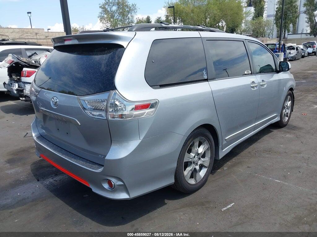 5TDXK3DC8CS220180 2012 TOYOTA SIENNA photo no. 4