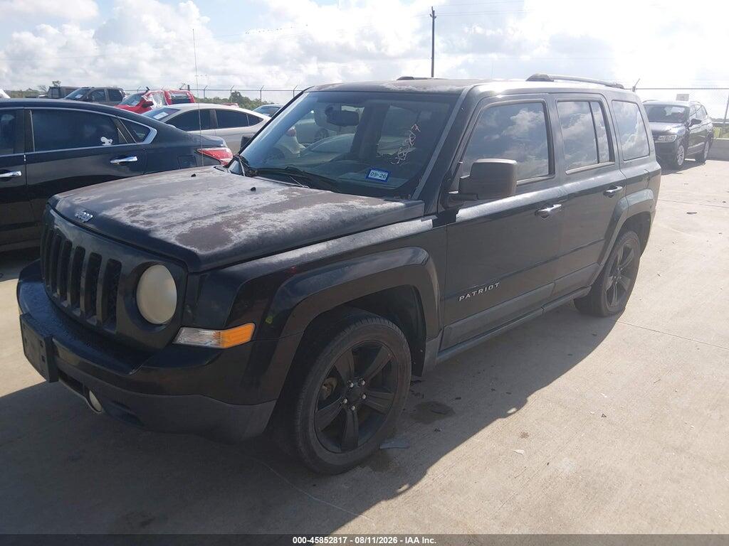 1C4NJPFA0CD704451 2012 JEEP PATRIOT photo no. 2