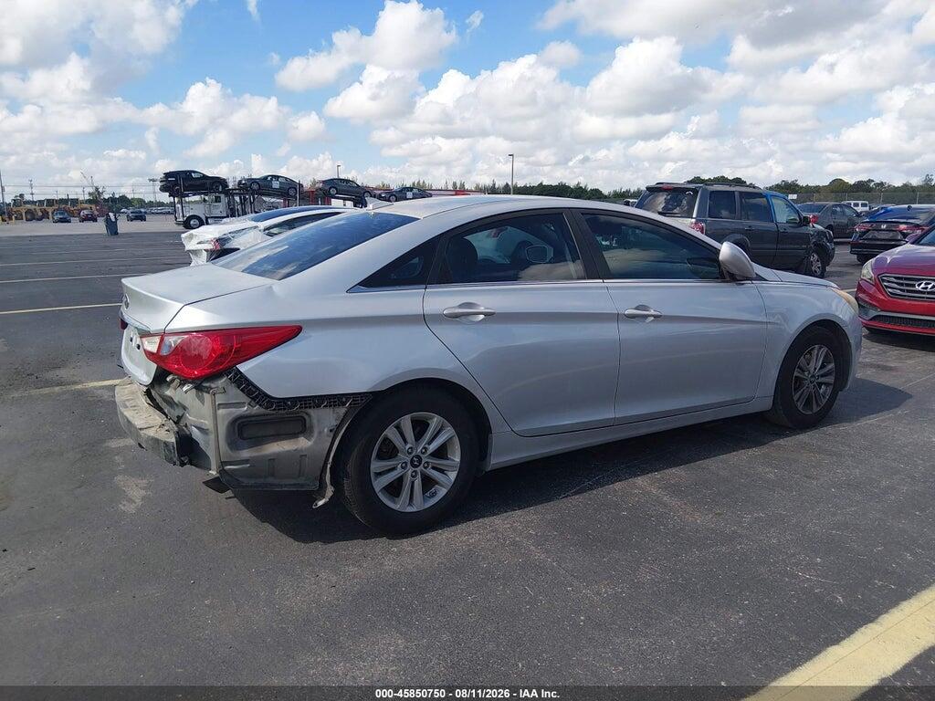 5NPEB4AC6CH393770 2012 HYUNDAI SONATA photo no. 4