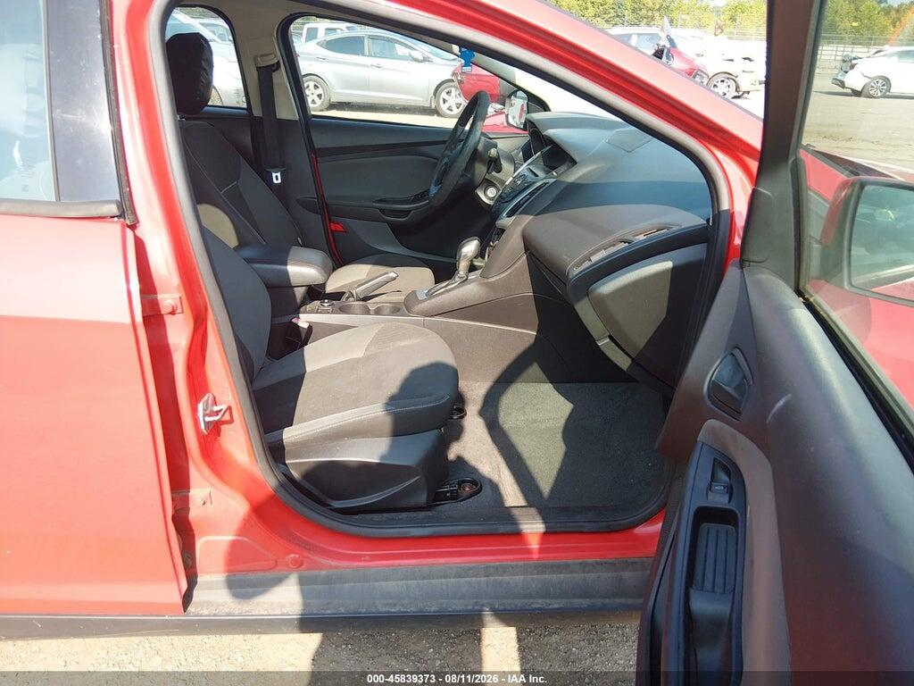 1FAHP3F27CL117527 2012 FORD FOCUS photo no. 5