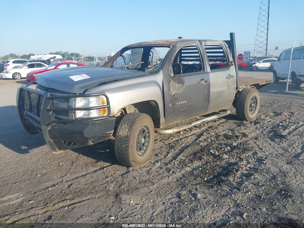 3GCPKSE70CG258013 2012 CHEVROLET SILVERADO 1500 photo no. 2