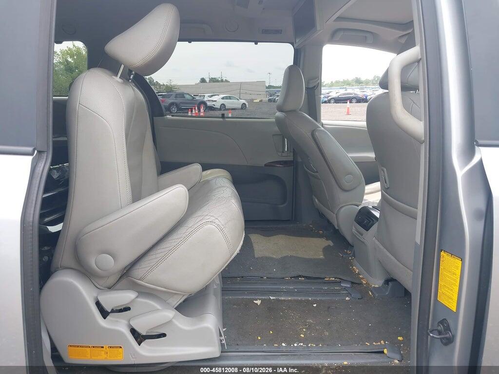 5TDYK3DC8CS252082 2012 TOYOTA SIENNA photo no. 8