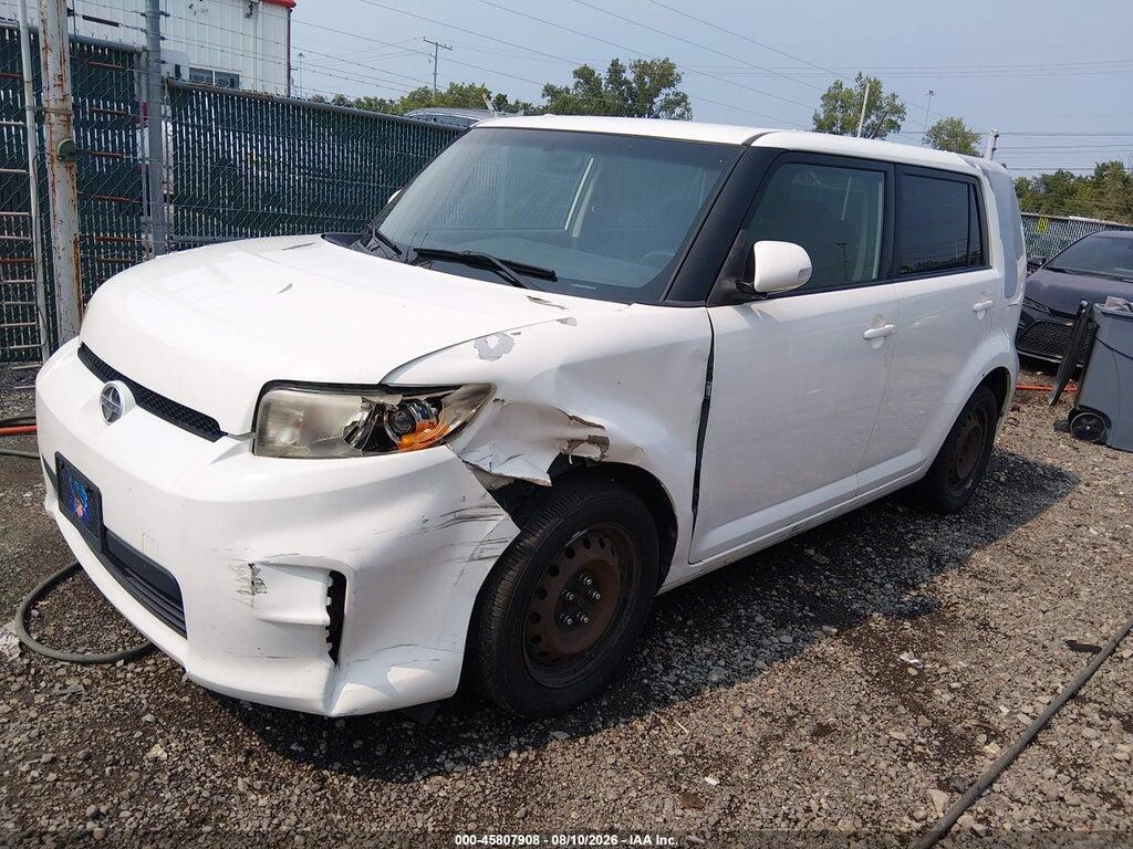 JTLZE4FE4CJ017096 2012 SCION XB photo no. 2
