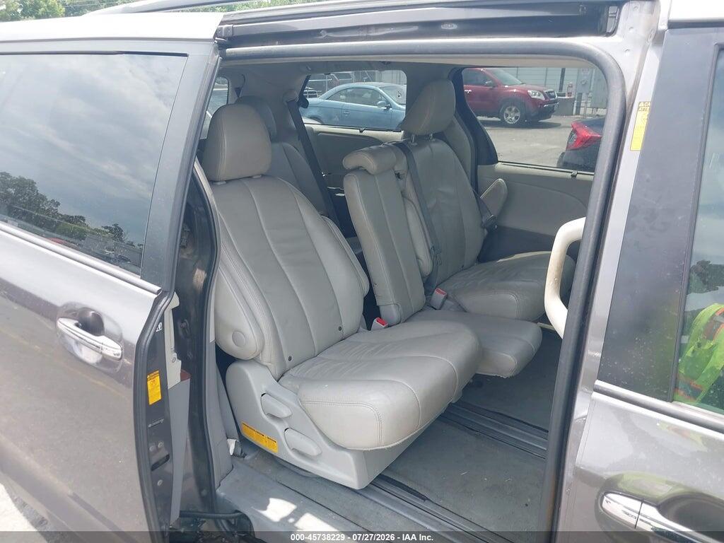 5TDYK3DC6DS310840 2013 TOYOTA SIENNA photo no. 8
