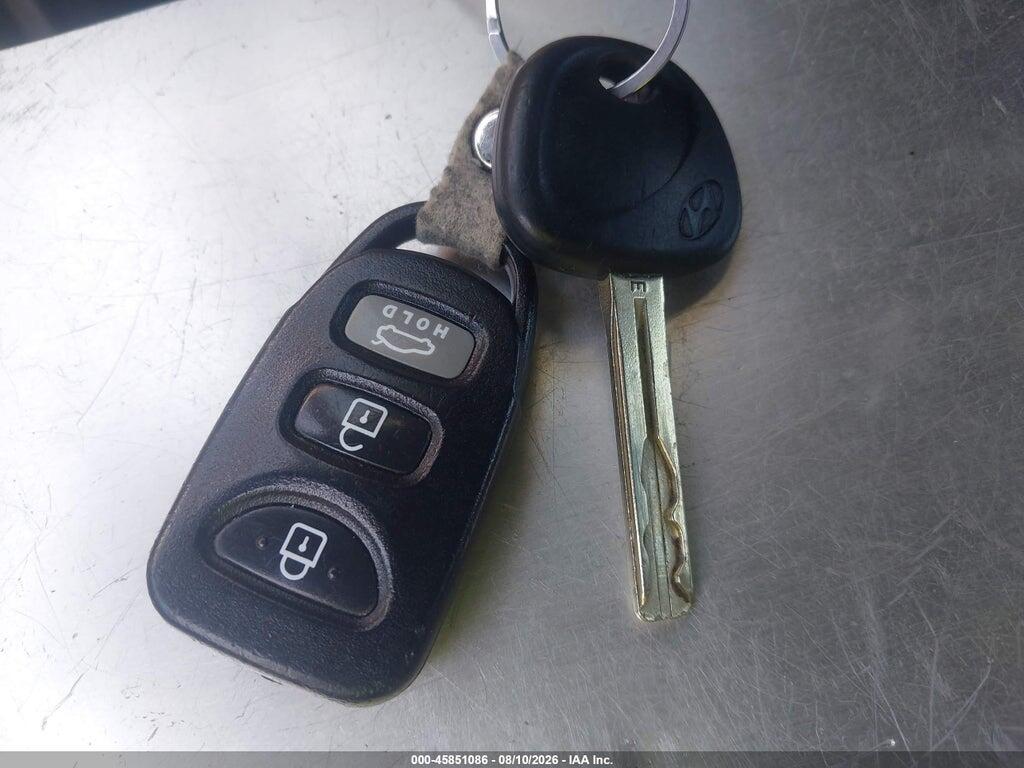 5NPEB4AC0DH764195 2013 HYUNDAI SONATA photo no. 11