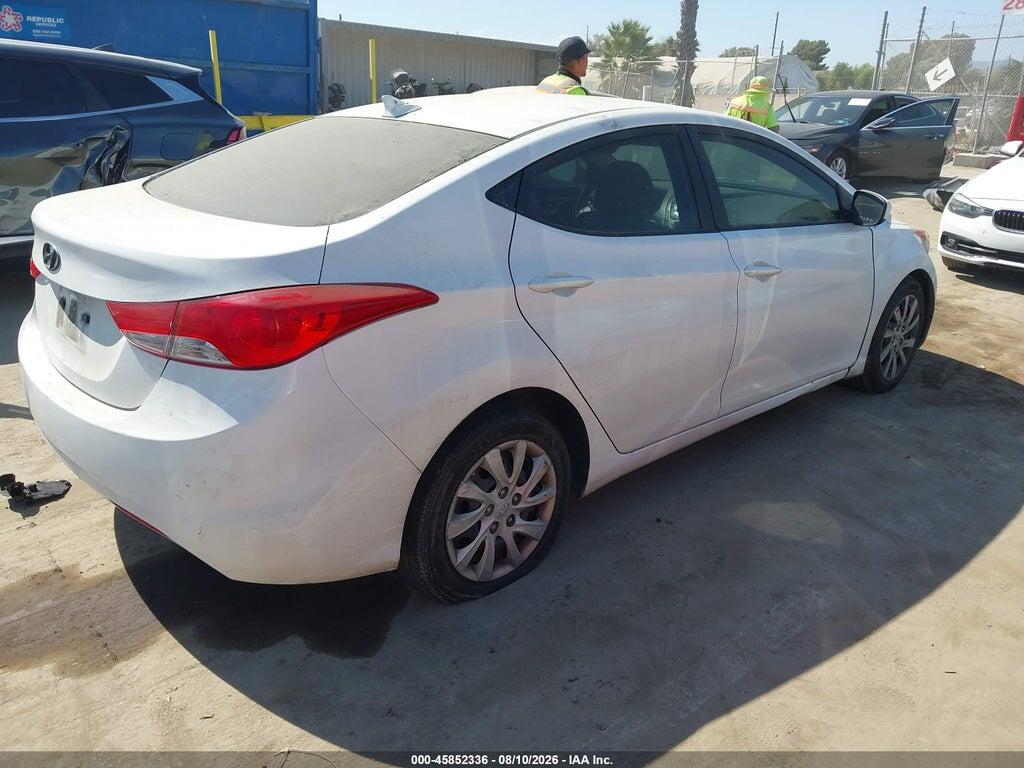 5NPDH4AE1DH187141 2013 HYUNDAI ELANTRA photo no. 4