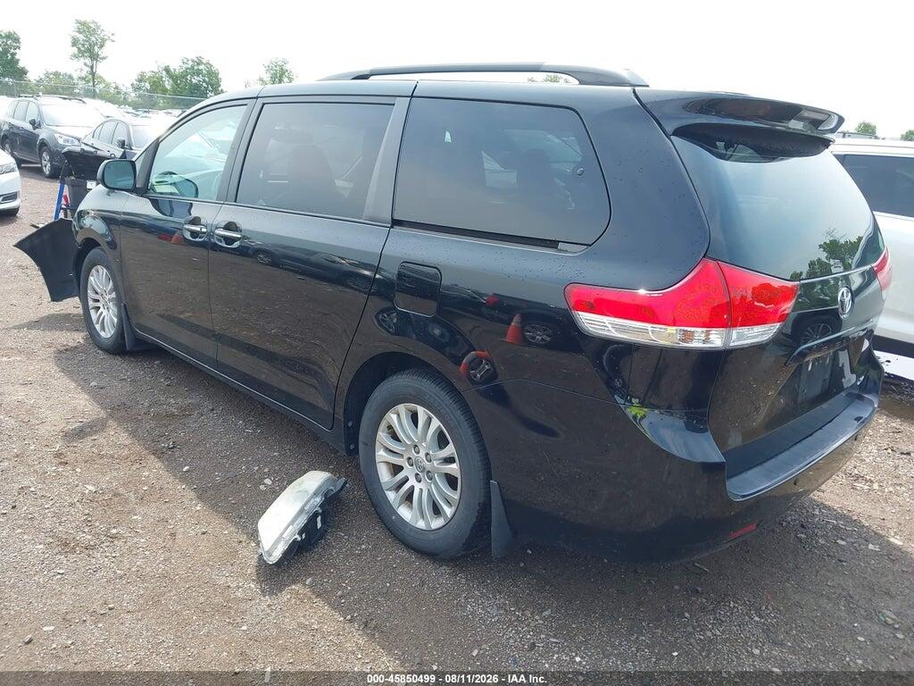 5TDYK3DCXDS391194 2013 TOYOTA SIENNA photo no. 3