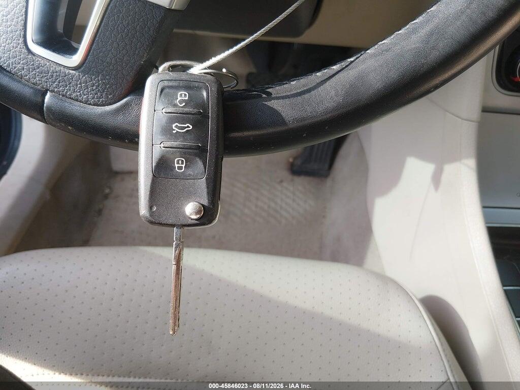 1VWBP7A31DC021219 2013 VOLKSWAGEN PASSAT photo no. 11