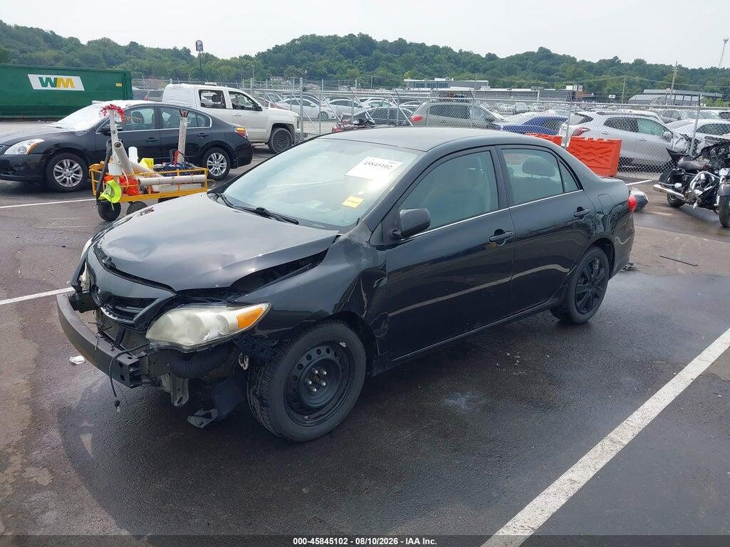 5YFBU4EE2DP155184 2013 TOYOTA COROLLA photo no. 2
