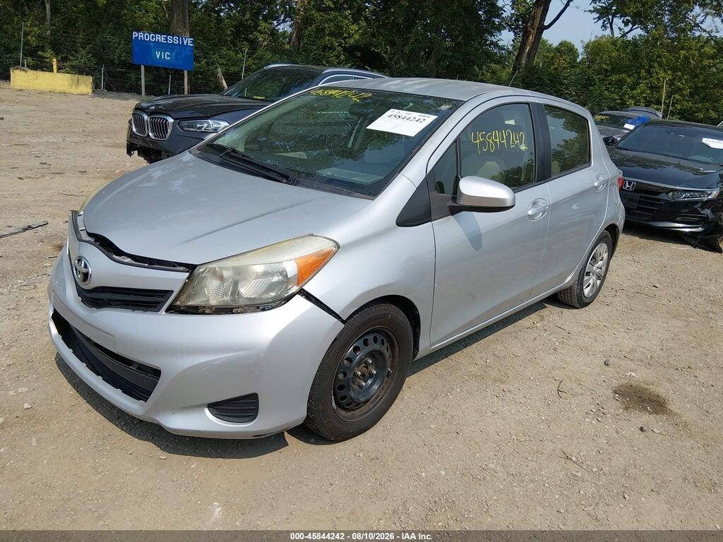 JTDKTUD38DD555496 2013 TOYOTA YARIS photo no. 2