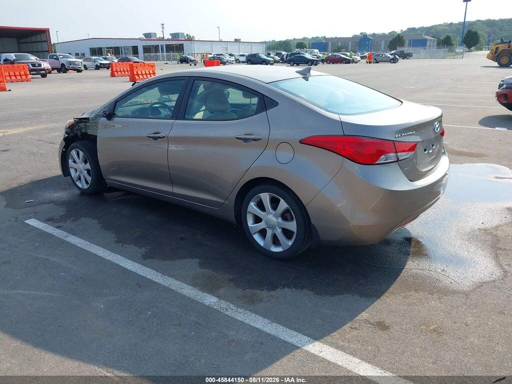 5NPDH4AE9DH187727 2013 HYUNDAI ELANTRA photo no. 3