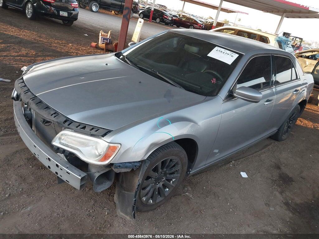 2C3CCAAG9DH735930 2013 CHRYSLER 300 photo no. 2