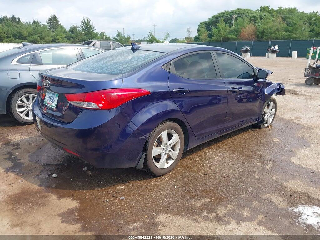 5NPDH4AE2DH412182 2013 HYUNDAI ELANTRA photo no. 4