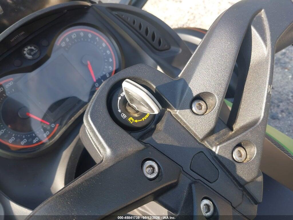 2BXNABC15DV000209 2013 CAN-AM SPYDER ROADSTER photo no. 11
