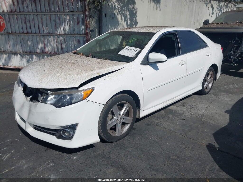 4T1BF1FK4DU689623 2013 TOYOTA CAMRY photo no. 2