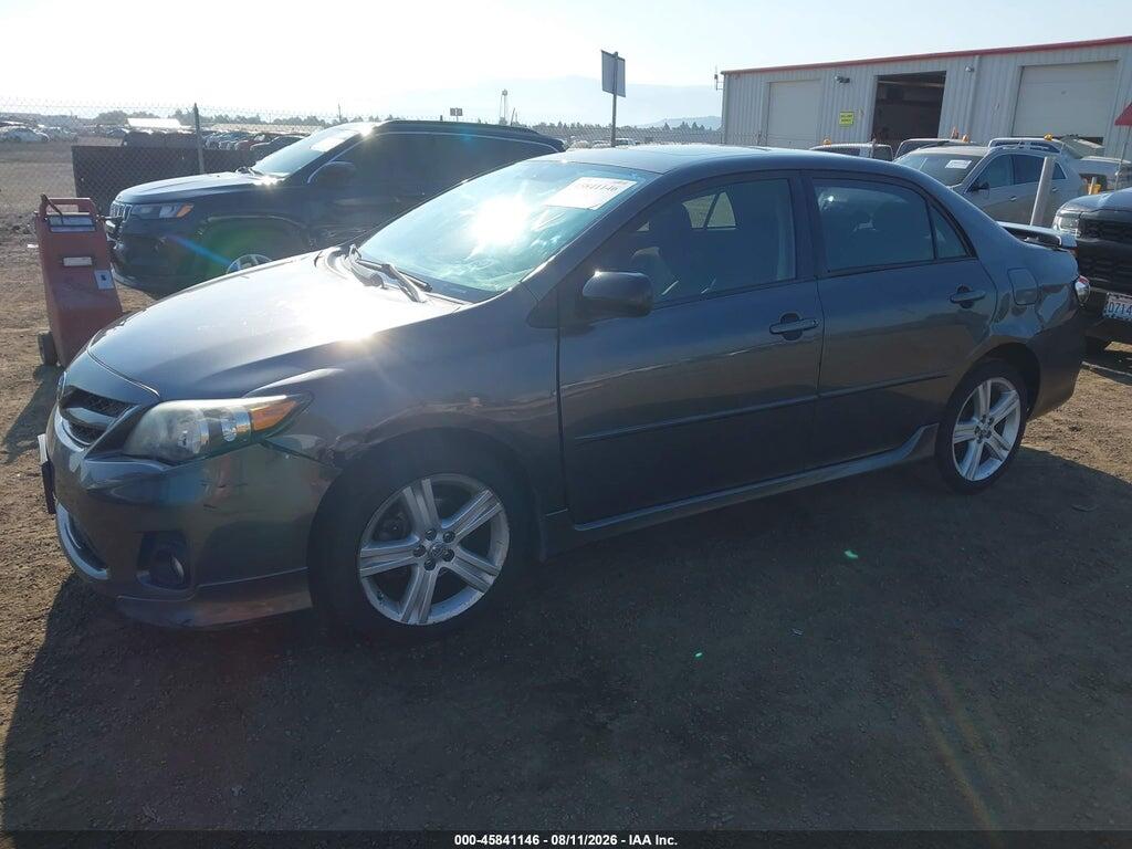 5YFBU4EE0DP137959 2013 TOYOTA COROLLA photo no. 2