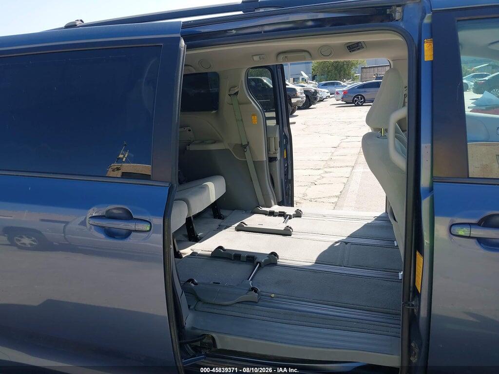 5TDJK3DC5DS069466 2013 TOYOTA SIENNA photo no. 8