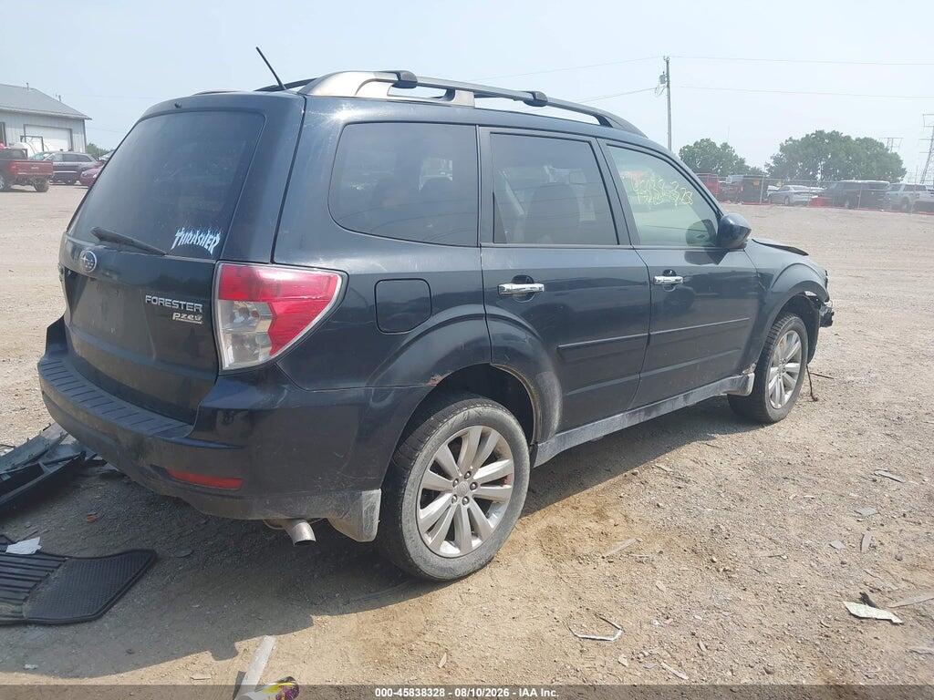 JF2SHAEC6DH403547 2013 SUBARU FORESTER photo no. 4