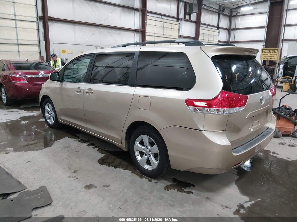 5TDKK3DC6DS355072 2013 TOYOTA SIENNA photo no. 3