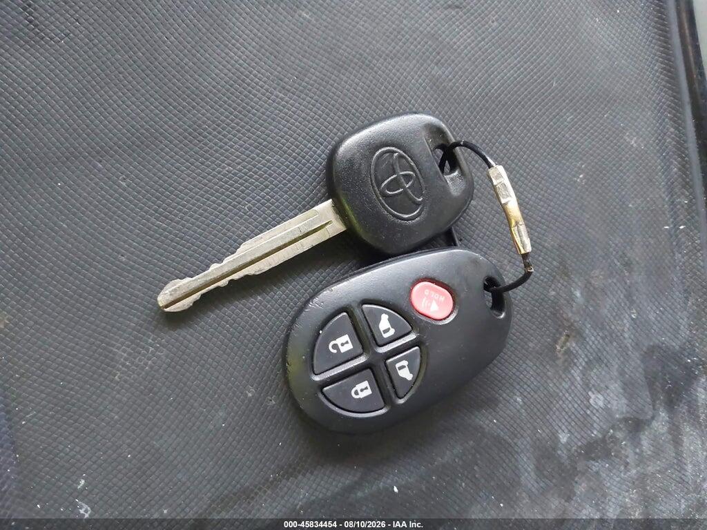 5TDKK3DC3DS288592 2013 TOYOTA SIENNA photo no. 11