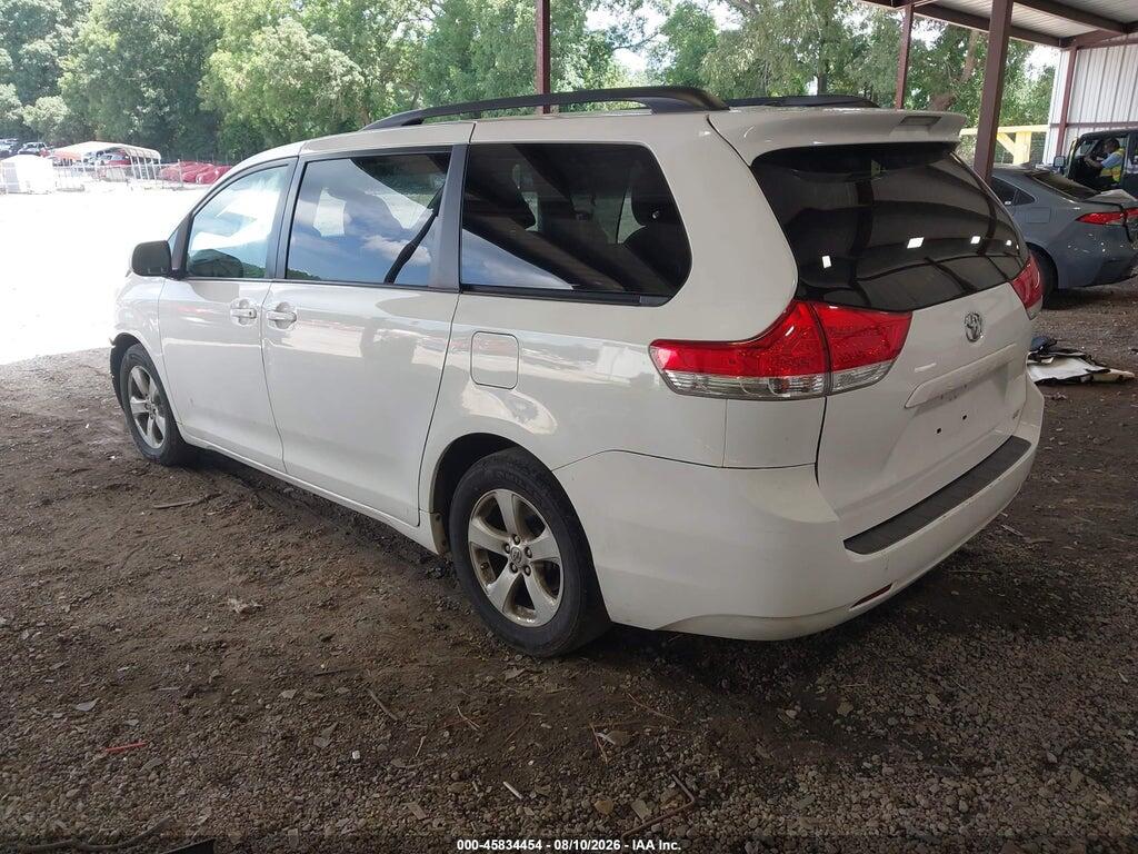 5TDKK3DC3DS288592 2013 TOYOTA SIENNA photo no. 3