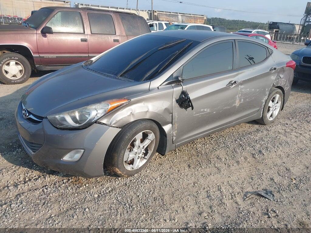 5NPDH4AE4DH435320 2013 HYUNDAI ELANTRA photo no. 2