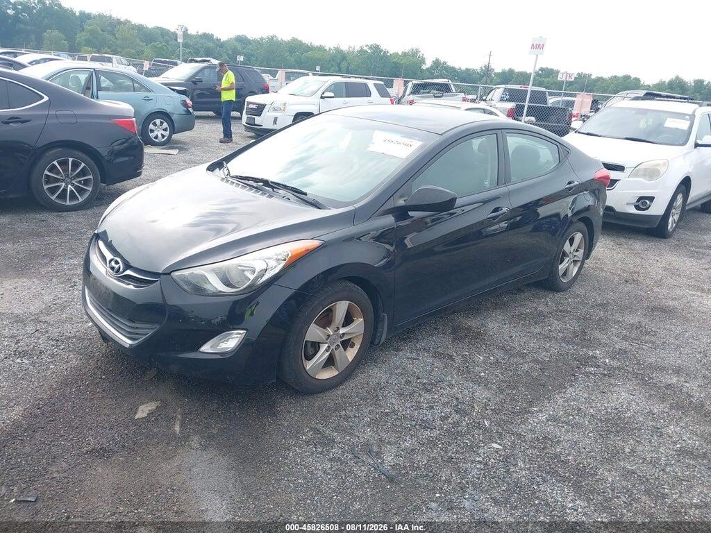 5NPDH4AE3DH414930 2013 HYUNDAI ELANTRA photo no. 2