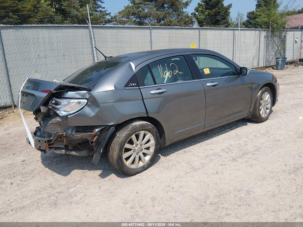 1C3CCBCG3DN550301 2013 CHRYSLER 200 photo no. 4