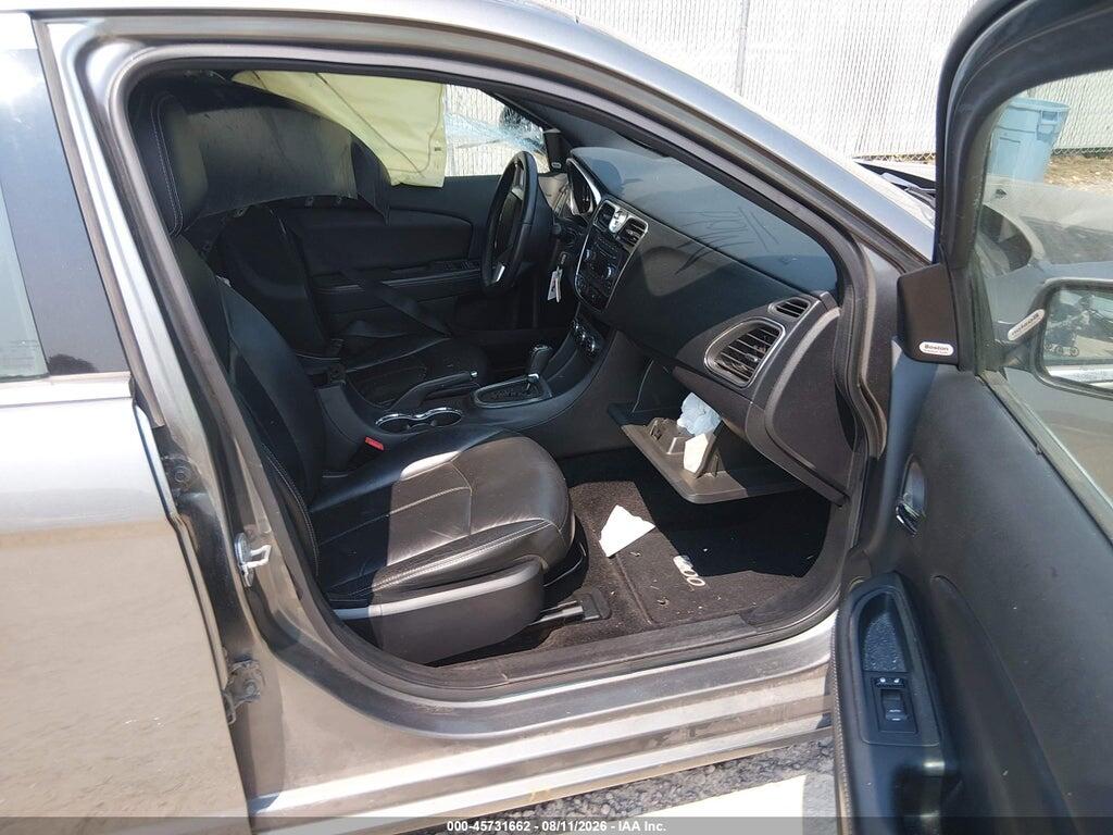 1C3CCBCG3DN550301 2013 CHRYSLER 200 photo no. 5