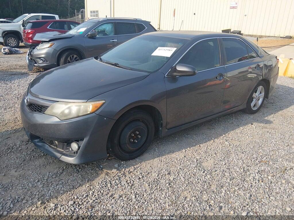 4T1BF1FK7EU422025 2014 TOYOTA CAMRY photo no. 2