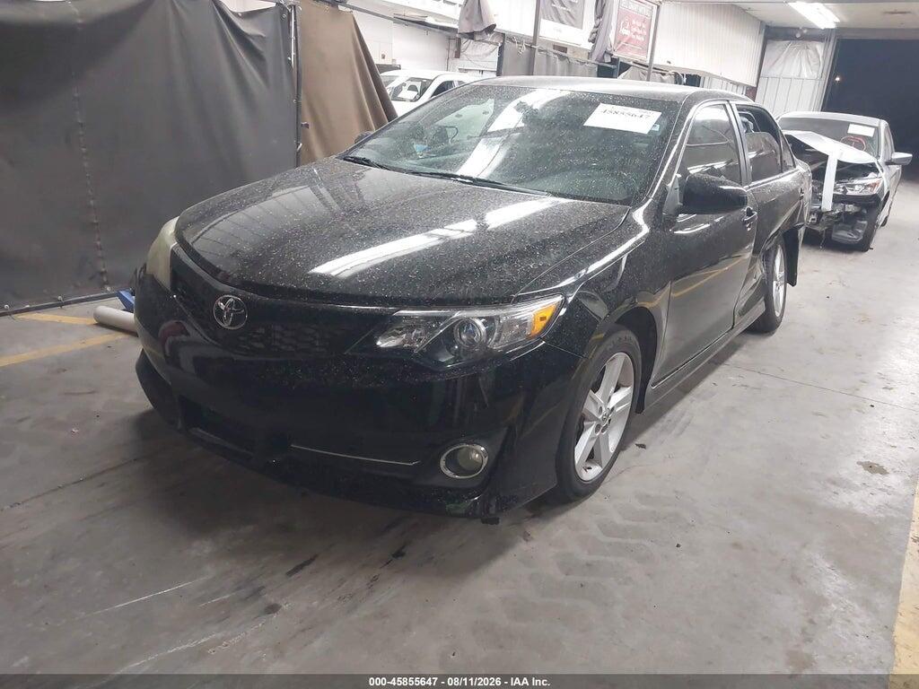 4T1BF1FK6EU434537 2014 TOYOTA CAMRY photo no. 2