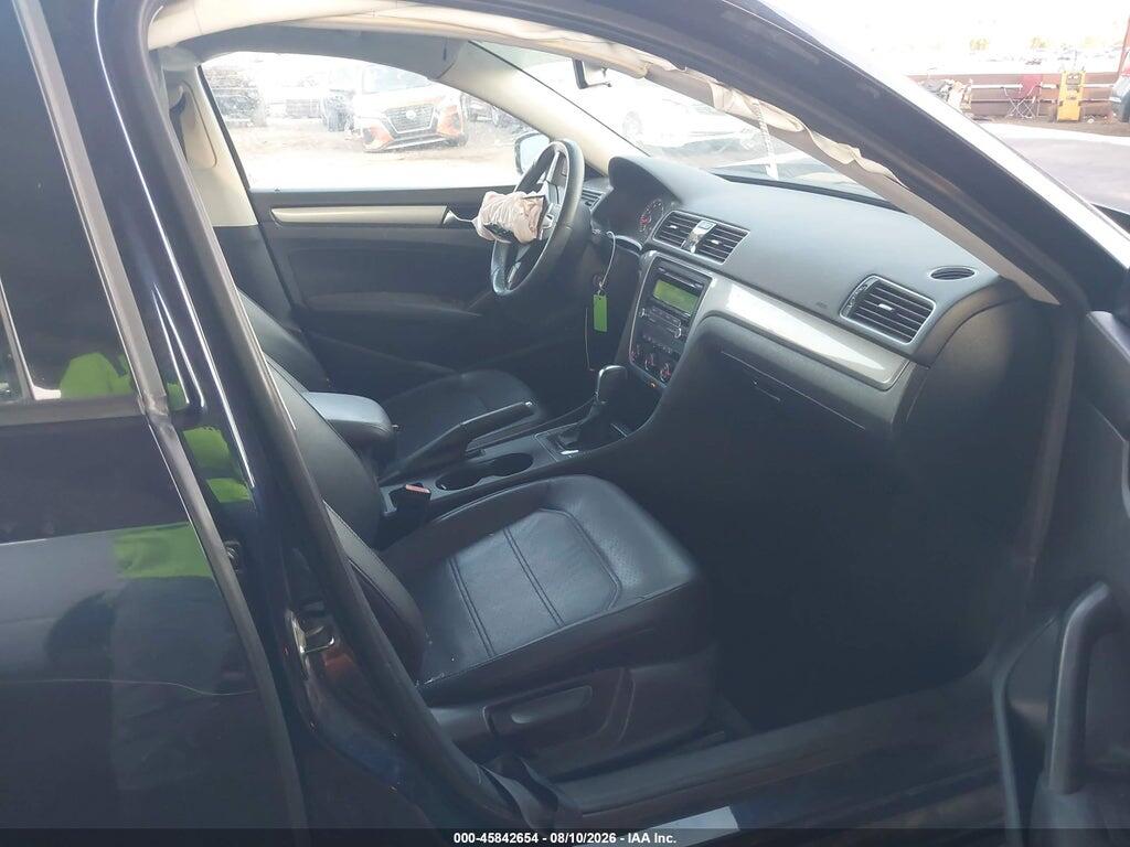 1VWAP7A36EC022122 2014 VOLKSWAGEN PASSAT photo no. 5