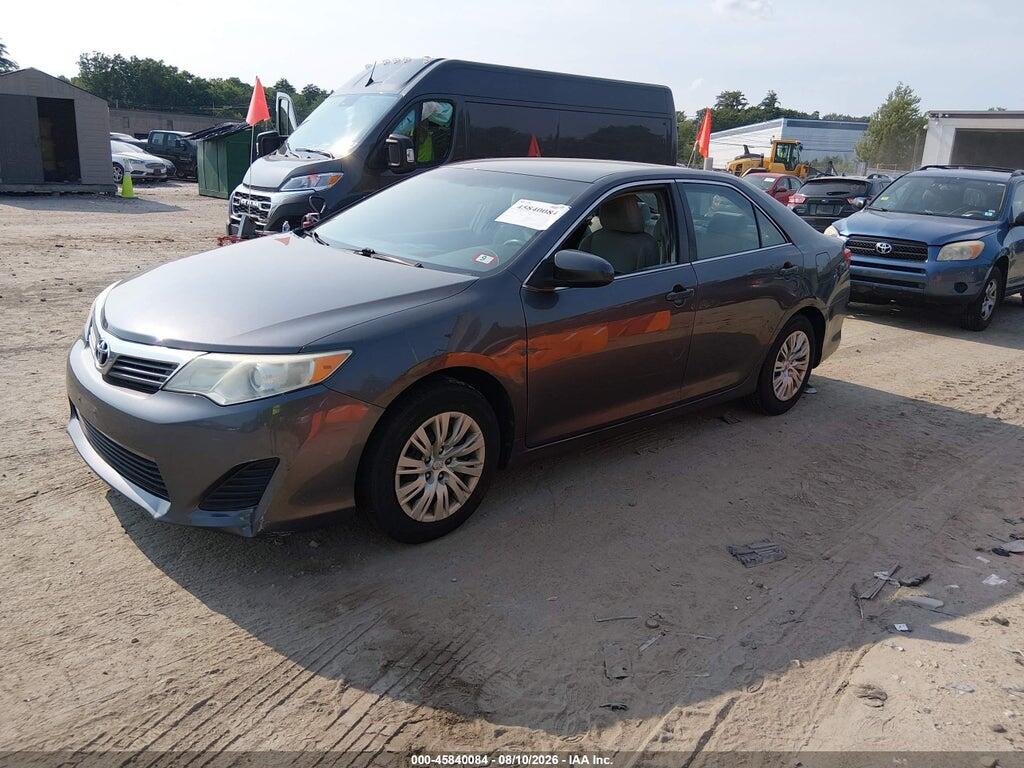 4T4BF1FK7ER443348 2014 TOYOTA CAMRY photo no. 2