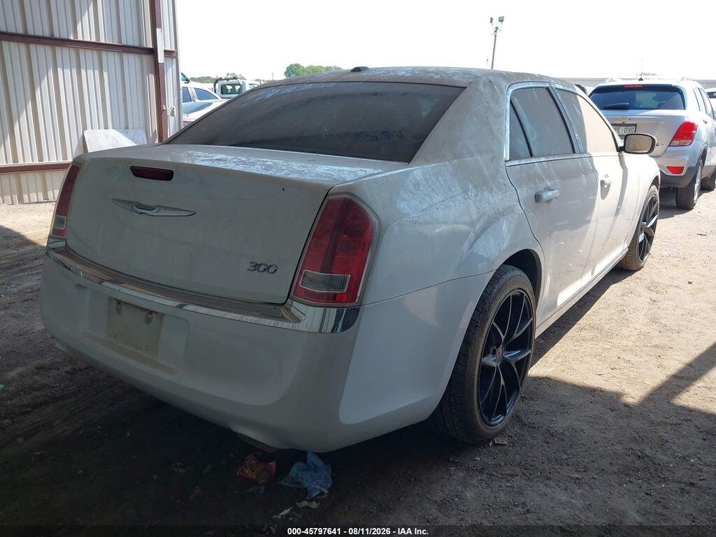 2C3CCAAG5EH138873 2014 CHRYSLER 300 photo no. 4