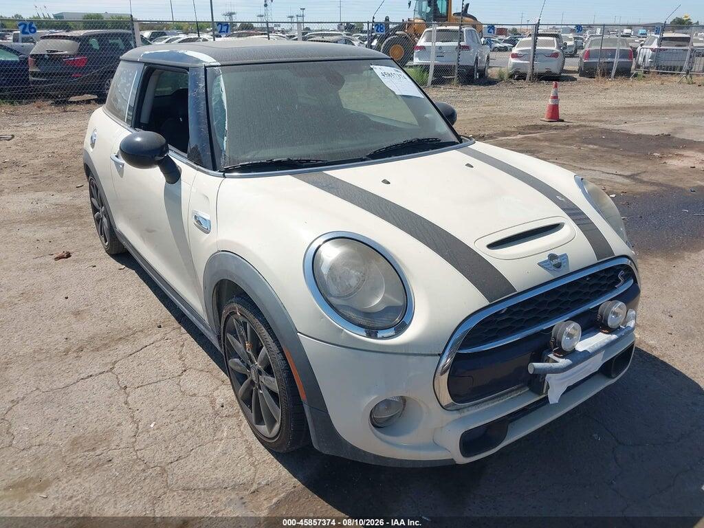 2015 MINI HARDTOP WMWXP7C52F2A37915