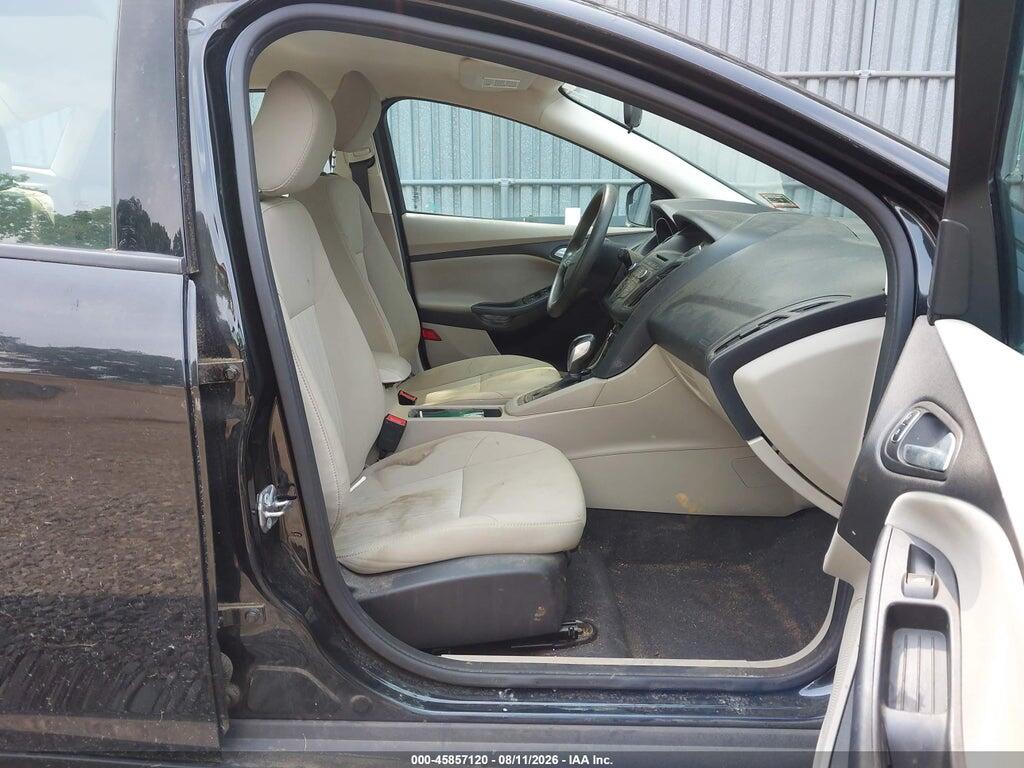 1FADP3F23FL366054 2015 FORD FOCUS photo no. 5