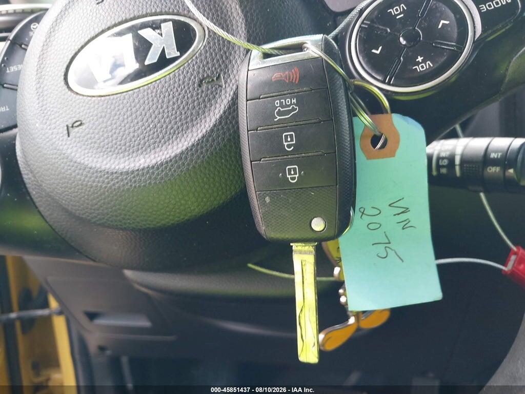 KNDJP3A57F7192075 2015 KIA SOUL photo no. 11