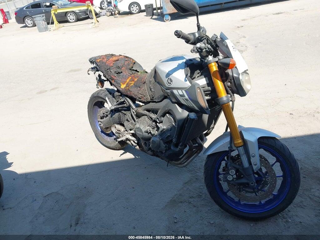 2015 YAMAHA FZ09 JYARN33Y8FA001875