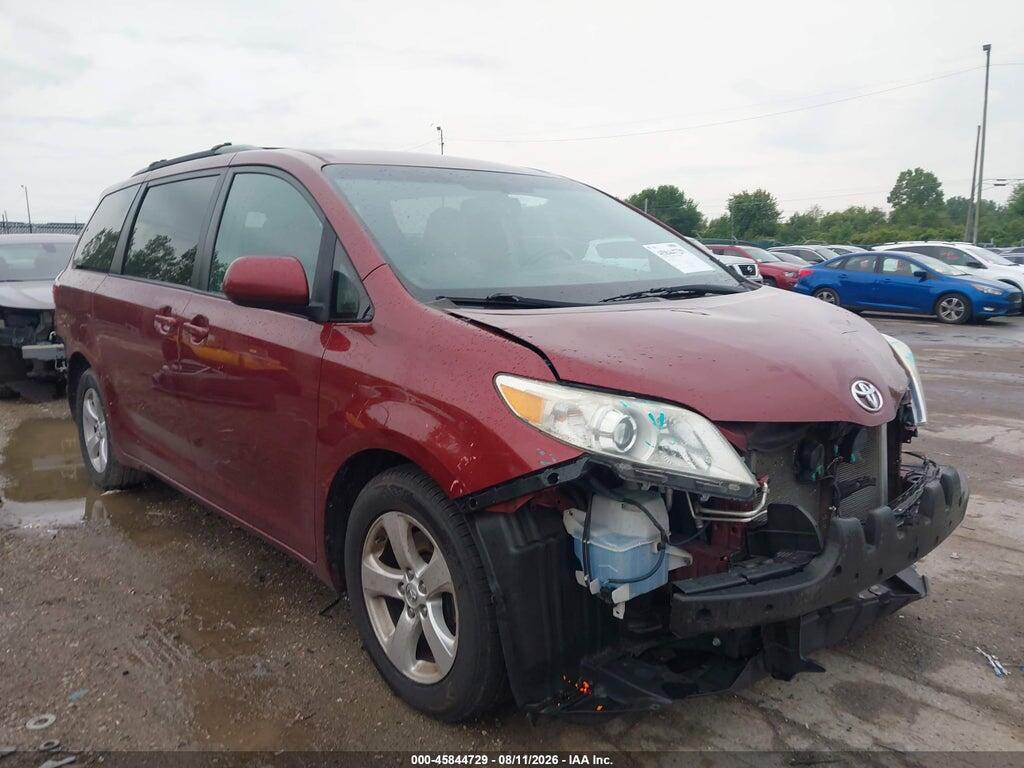 5TDKK3DC6FS553332 2015 TOYOTA SIENNA photo no. 1