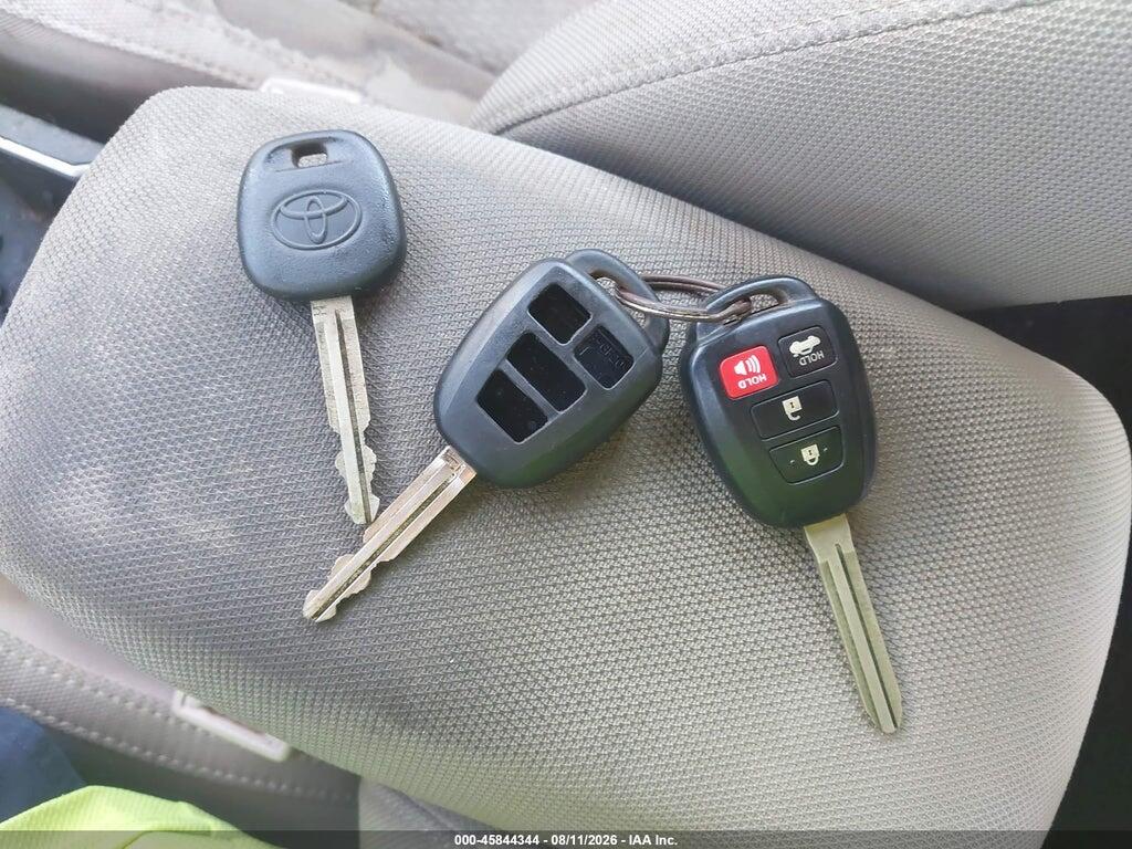 2T1BURHE3FC263907 2015 TOYOTA COROLLA photo no. 11
